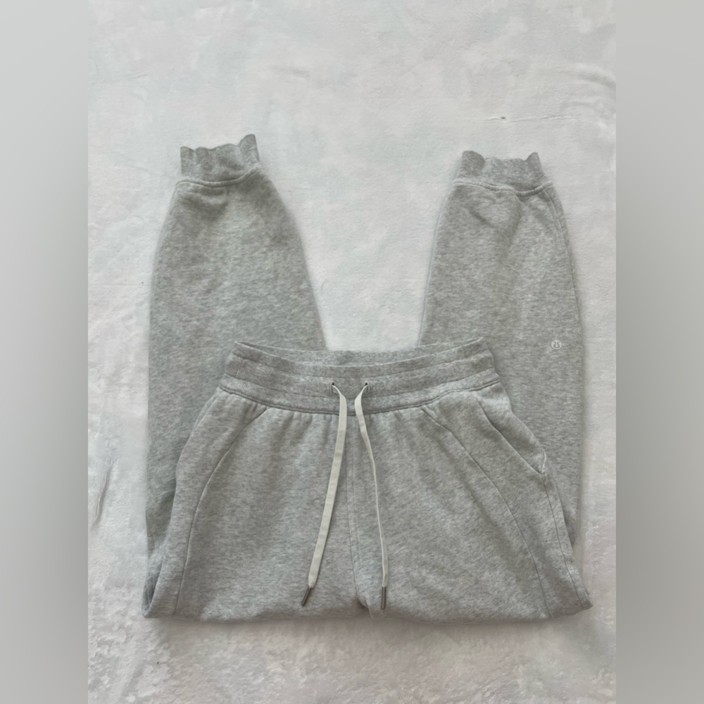 Lululemon Scuba Joggers size 4 Athletic Lounge Casual